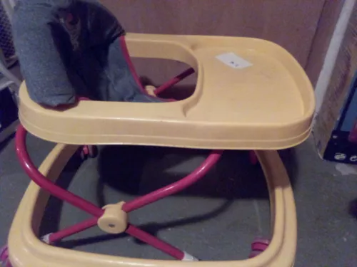 Trotteur bébé, état correct